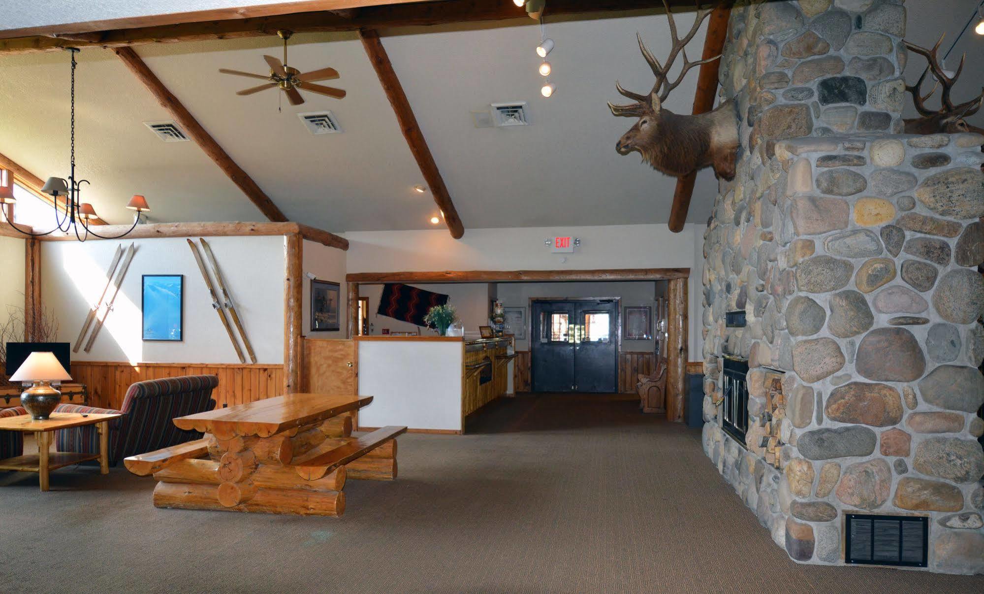 Bucks T4 Lodge Big Sky Eksteriør billede